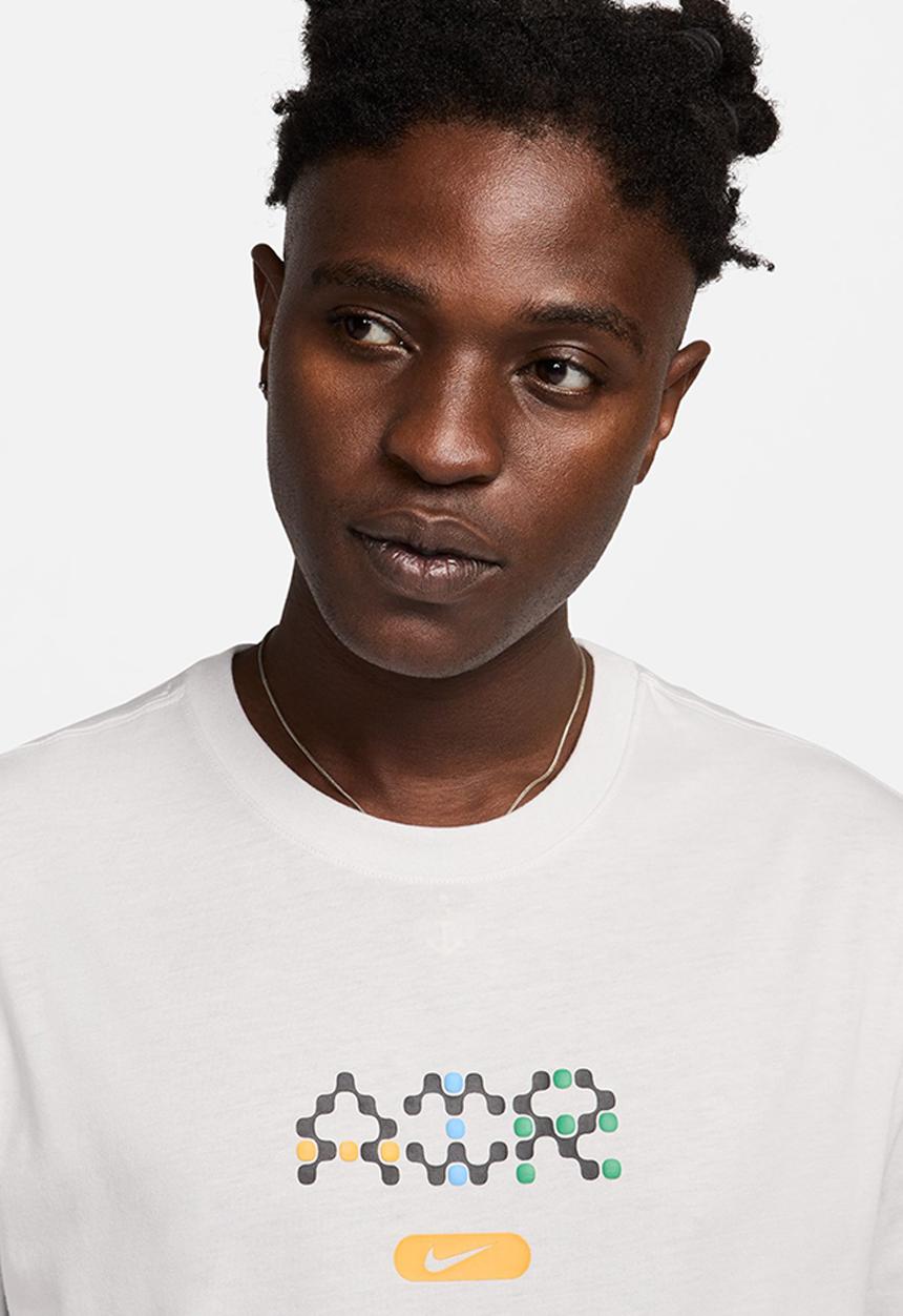Nike - Nike Sportswear Tee - Platinum Tint