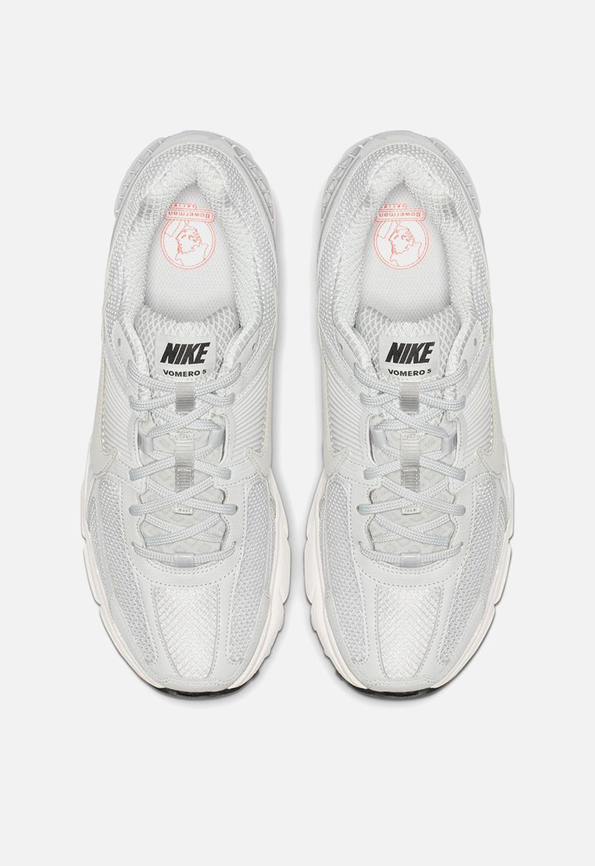 Nike - Nike Zoom Vomero 5 SP