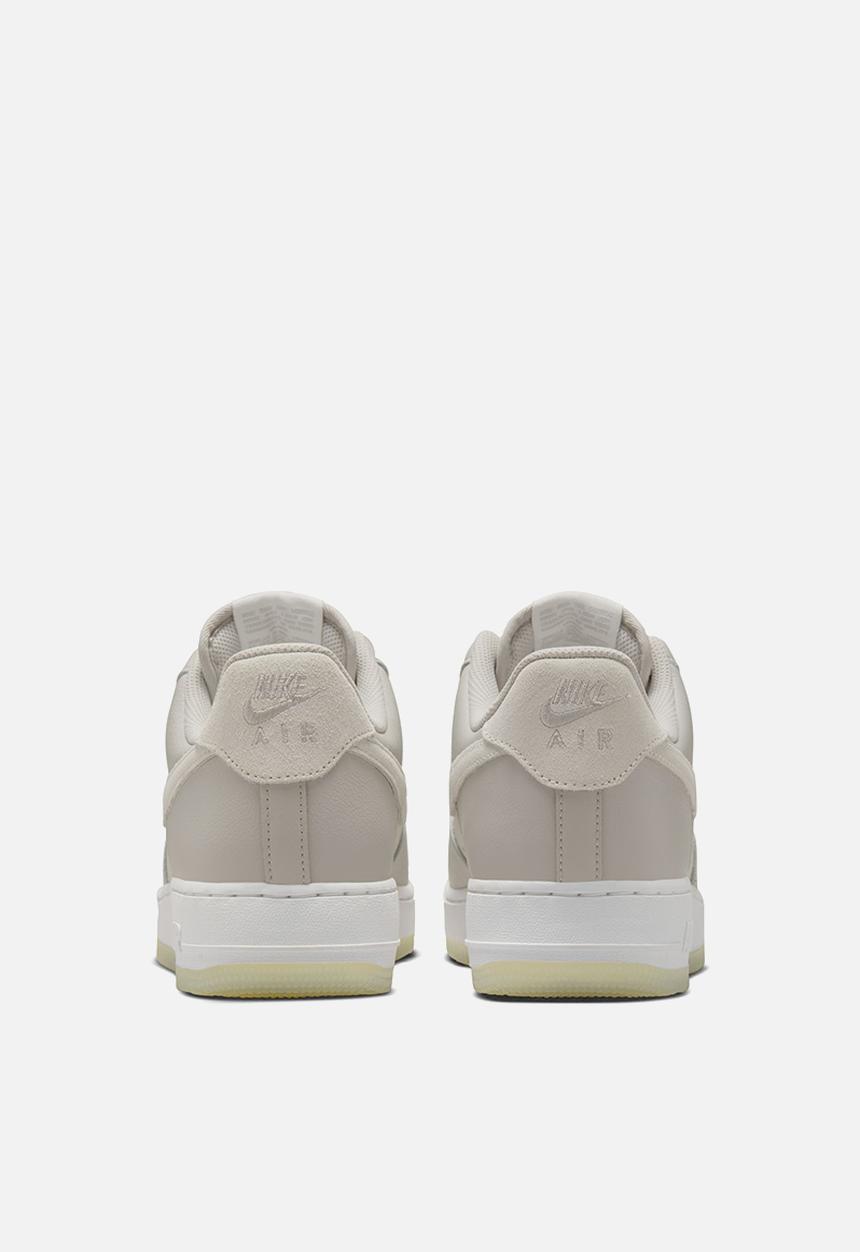 Nike - Nike Air Force 1 '07 LV8