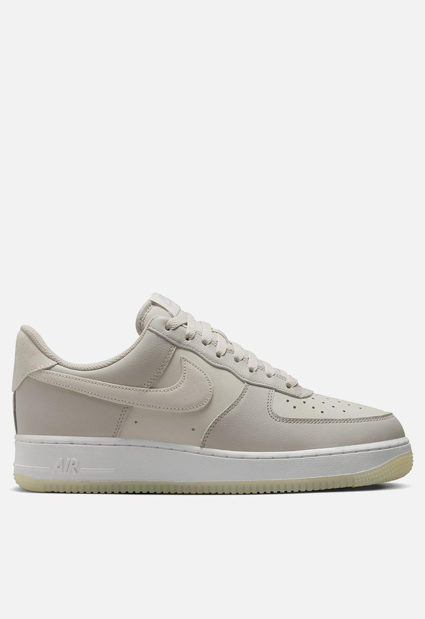 Nike - Nike Air Force 1 '07 LV8