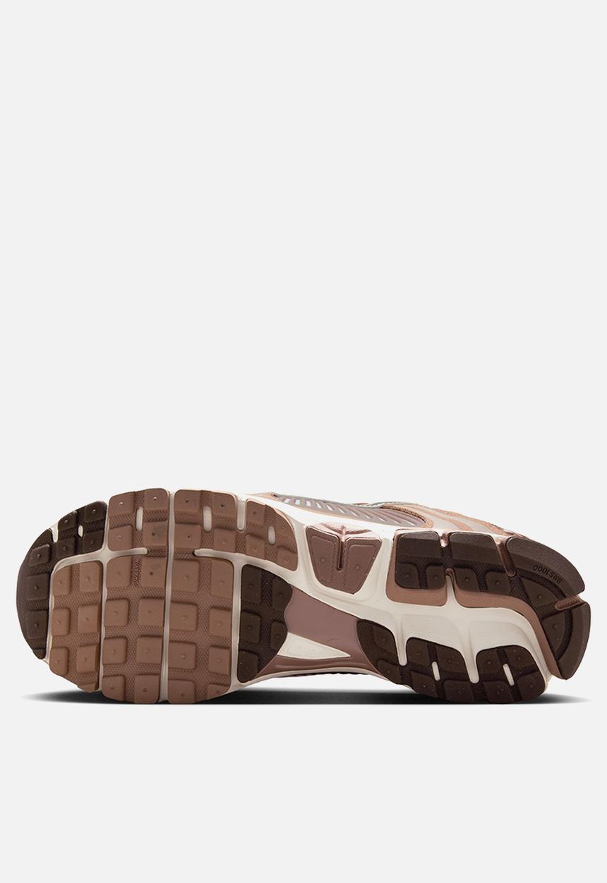 Nike - Nike Zoom Vomero 5
