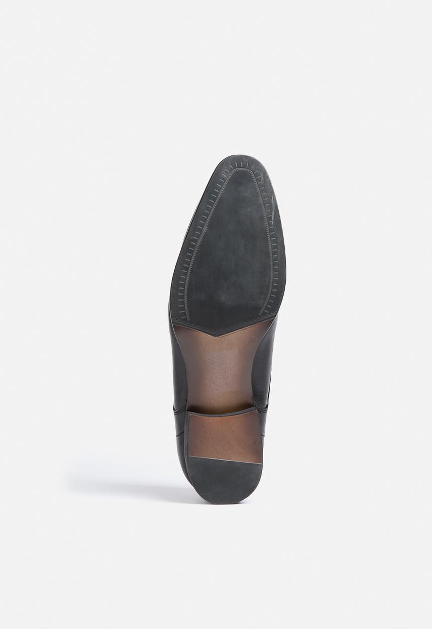 Steve Madden - Capless