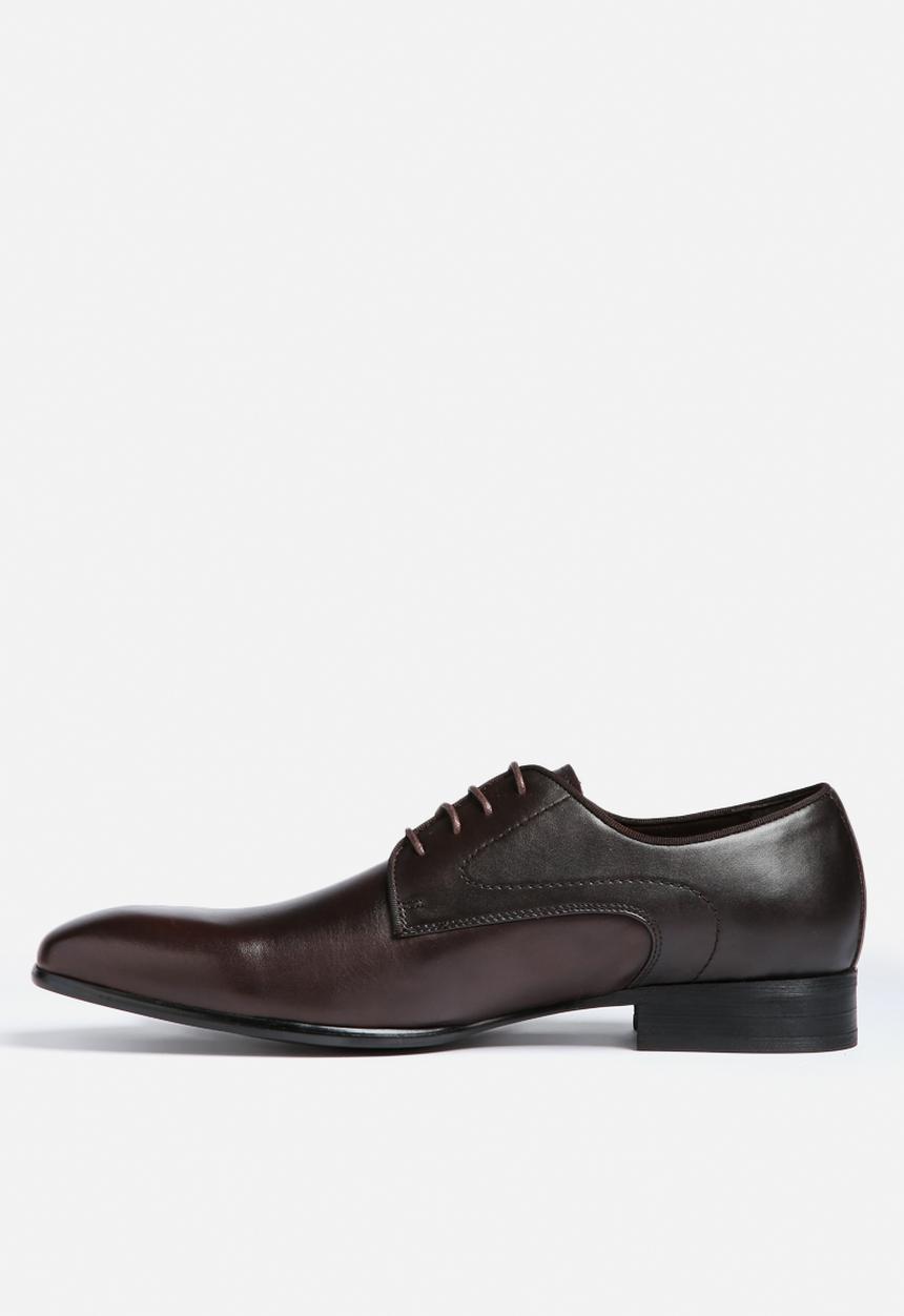 Steve Madden - Capless