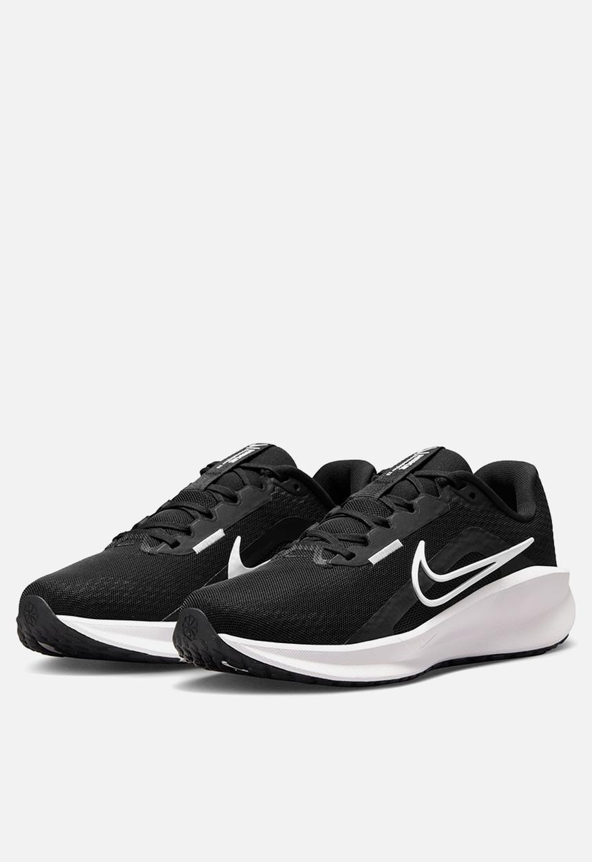 Nike - DOWNSHIFTER 13