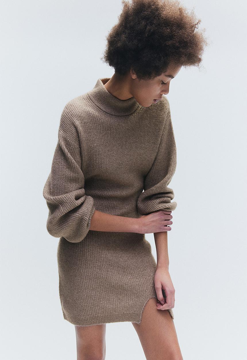 H&M - Knitted turtleneck dress - beige