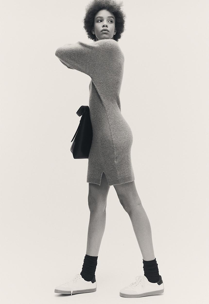 H&M - Knitted turtleneck dress - beige