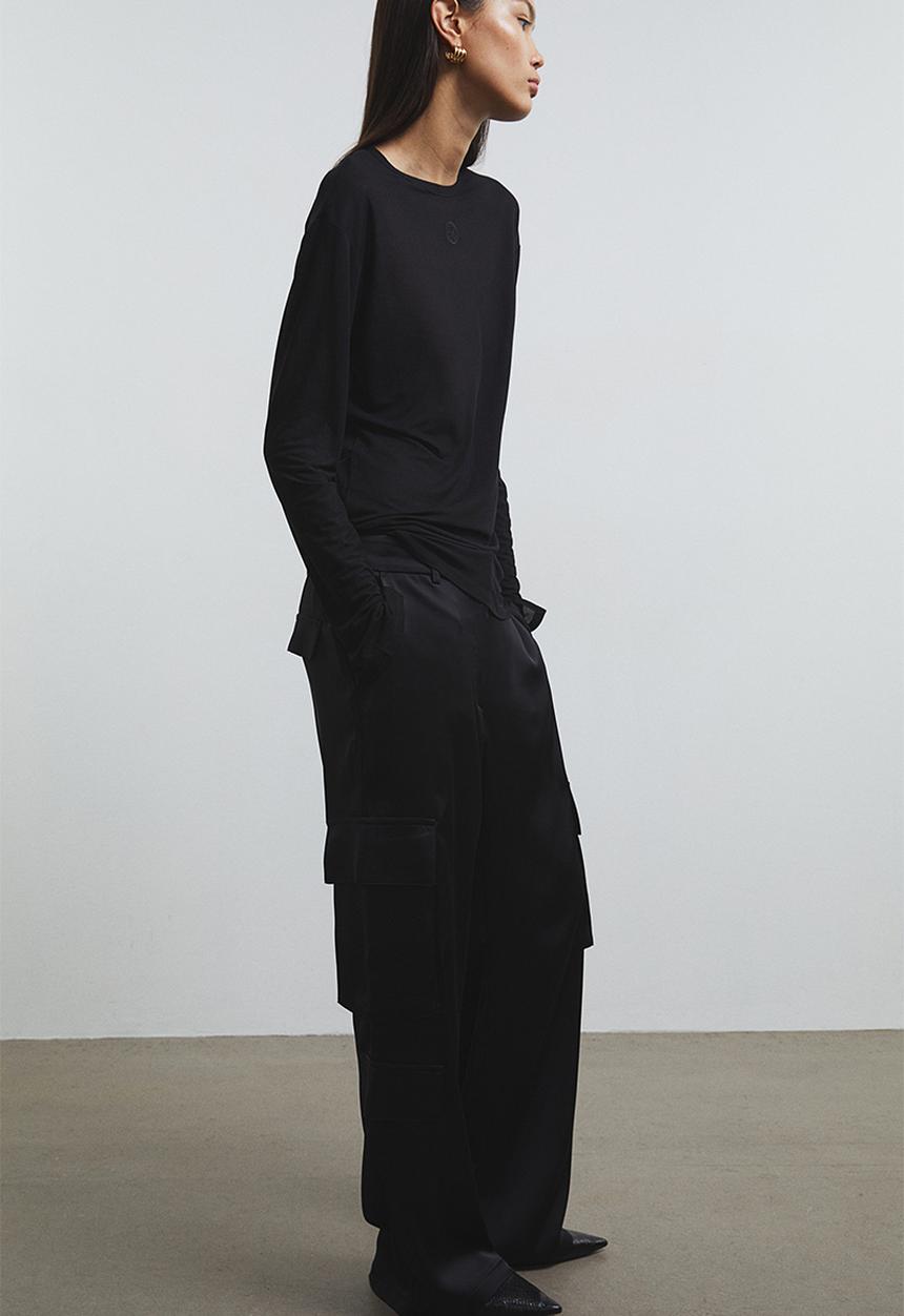 H&M - Satin cargo trousers - black