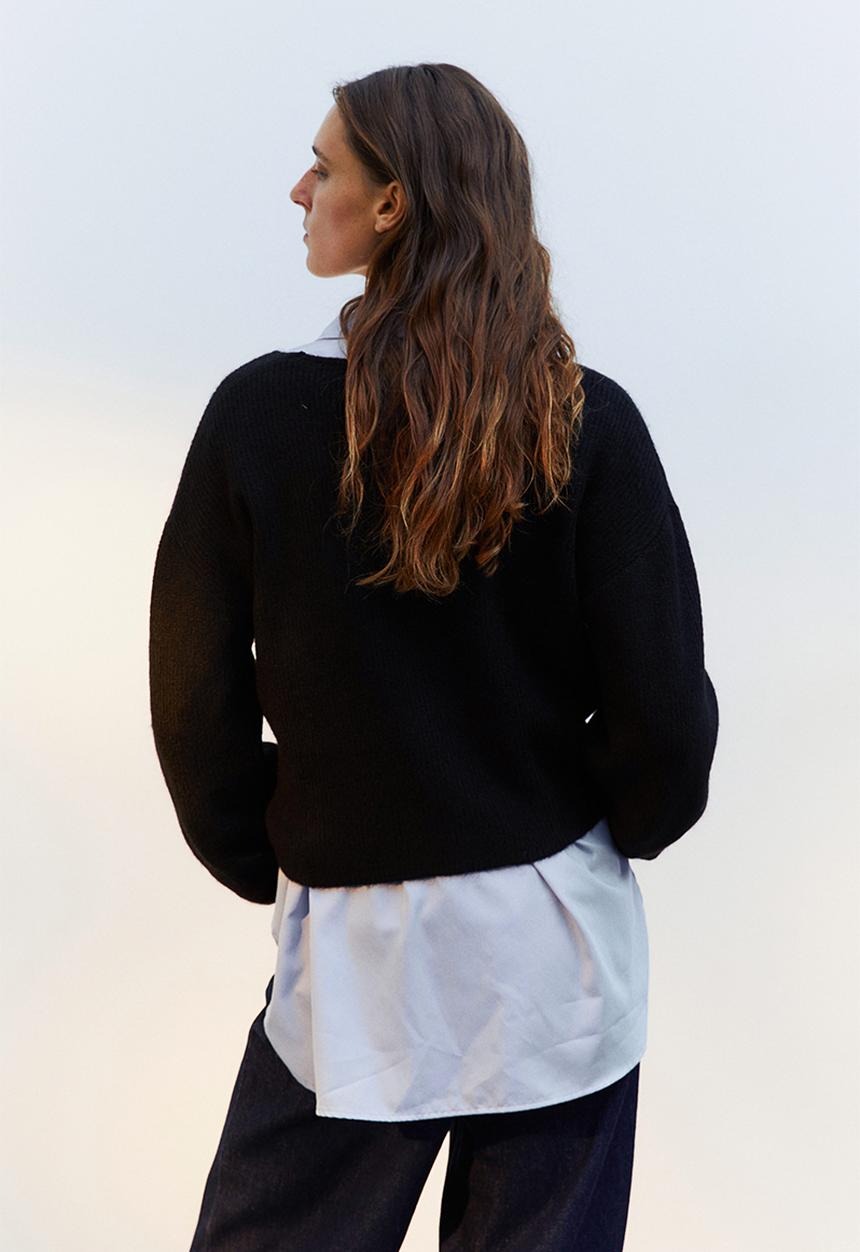 H&M - V-neck jumper - black