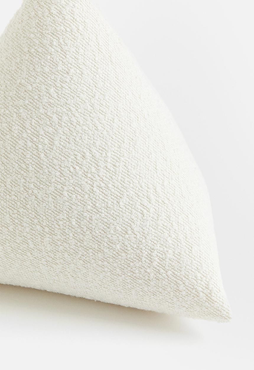 H&M - Pyramide cushion - white