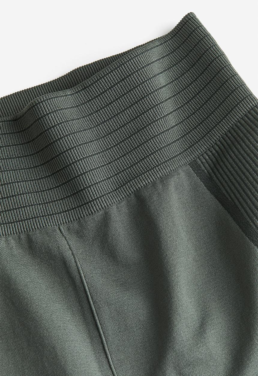 H&M - Drymove™ seamless shaping sports tights - dark sage green