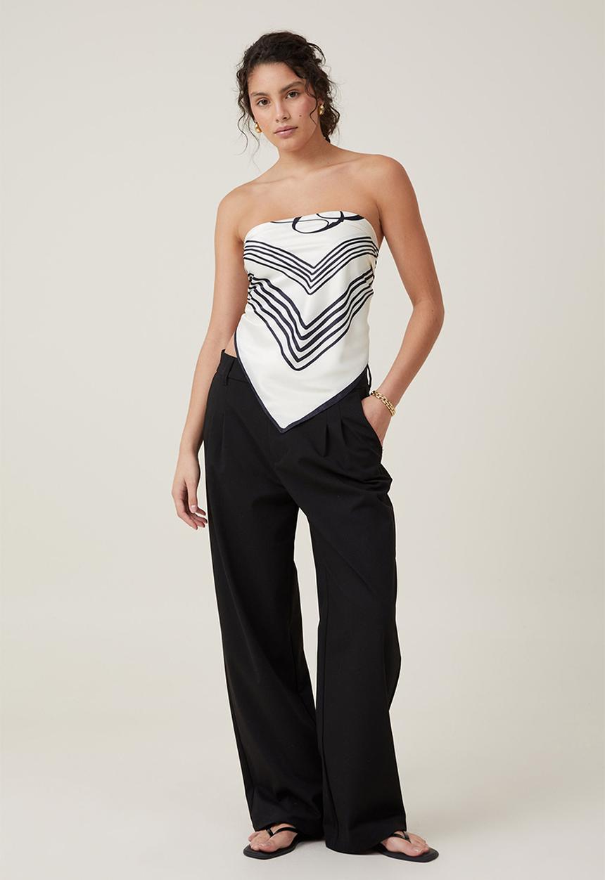 Rubi - Daisy square scarf- cream & black signature