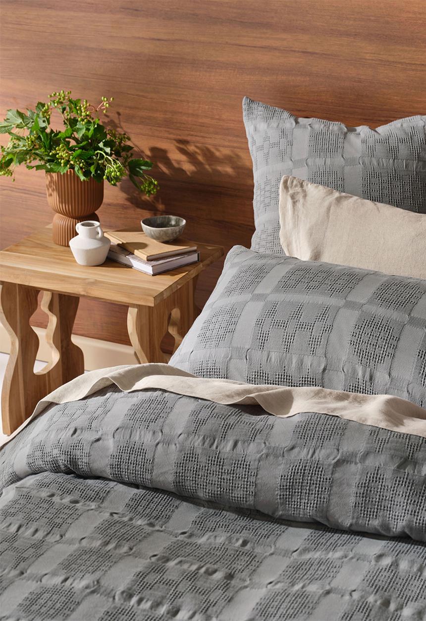 Linen House - Seren duvet cover set - shadow