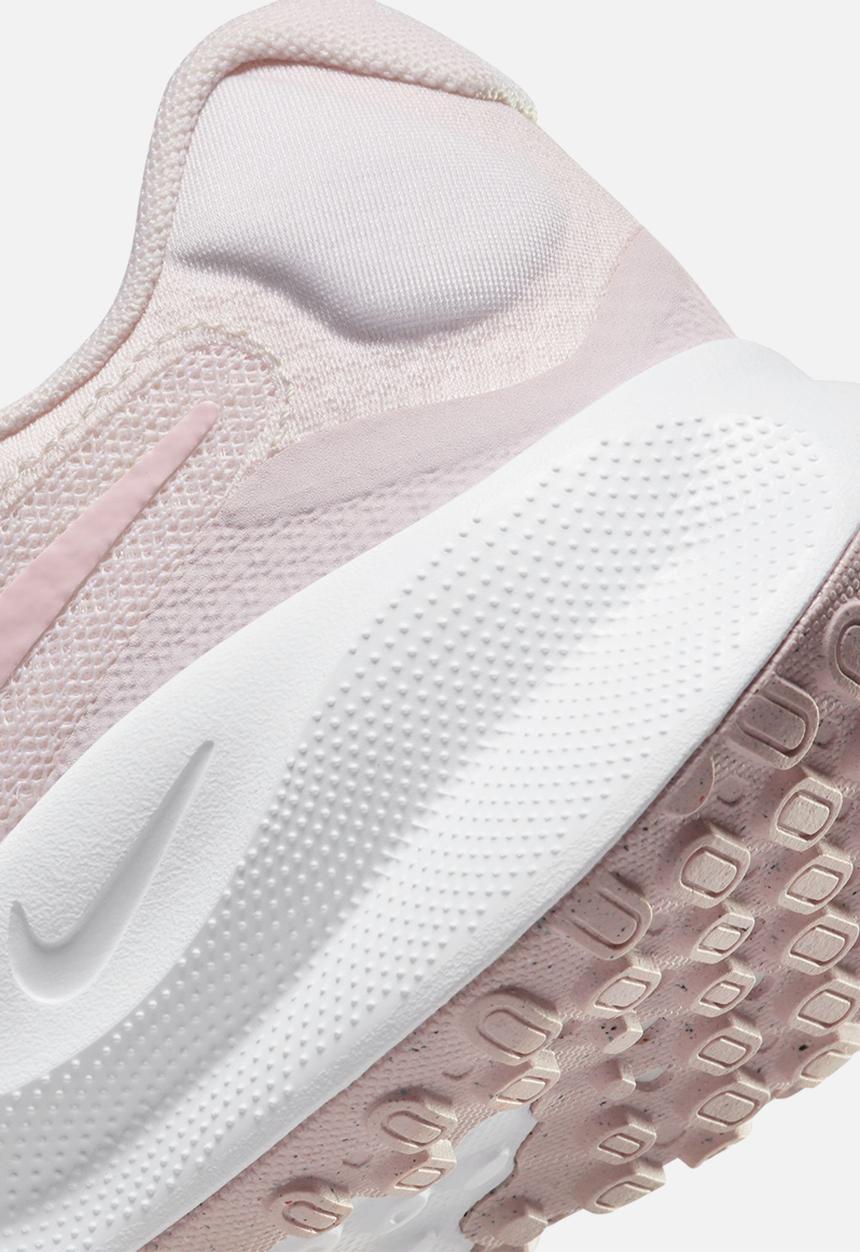 Nike - Nike Revolution 7