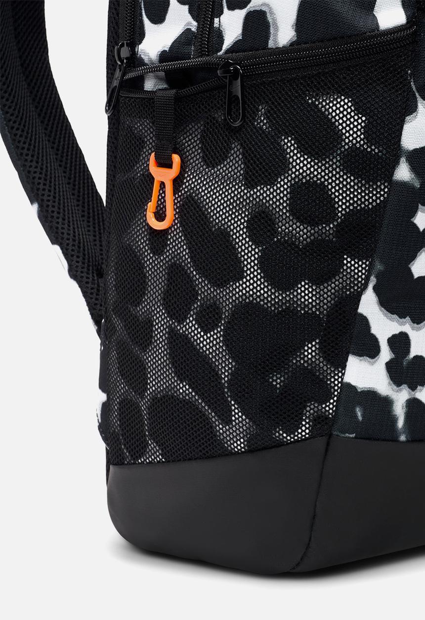 Nike - Backpack (Medium, 24L) -LT SMOKE GREY/BLACK/TOTAL ORANGE