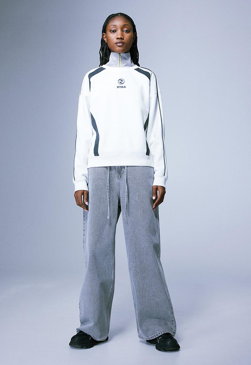 H&M - Motif-detail sweatshirt - white & xtra