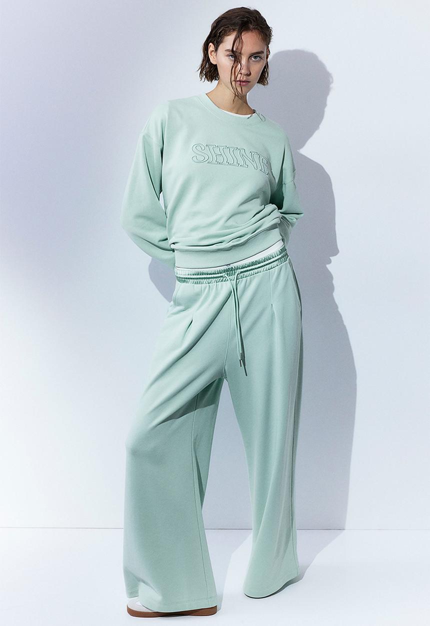 H&M - Embroidered sweatshirt - mint green shine