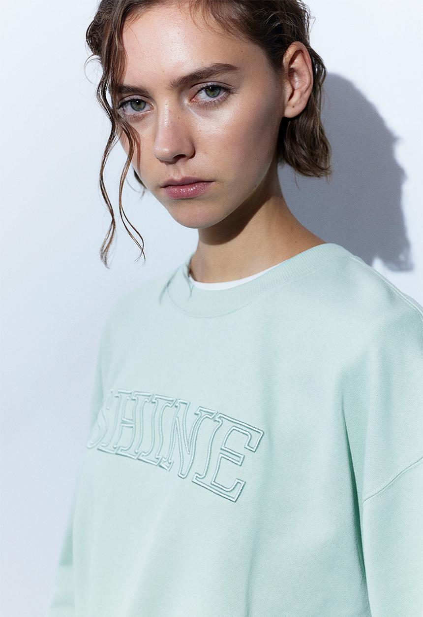 H&M - Embroidered sweatshirt - mint green shine