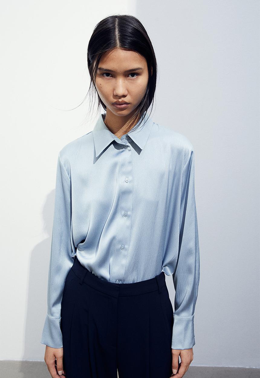 H&M - Pointed-collar shirt - light blue