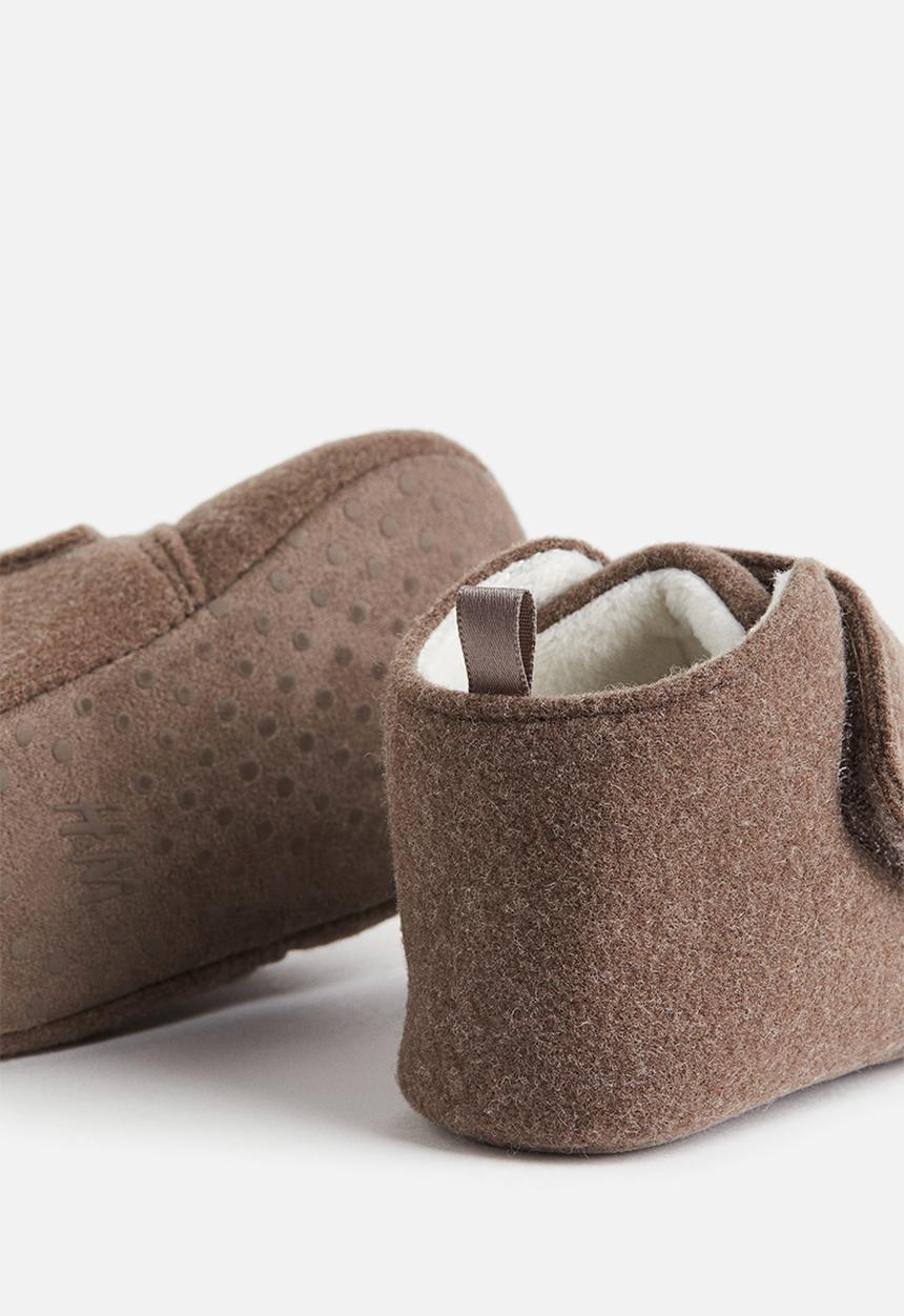 H&M - Slippers - brown