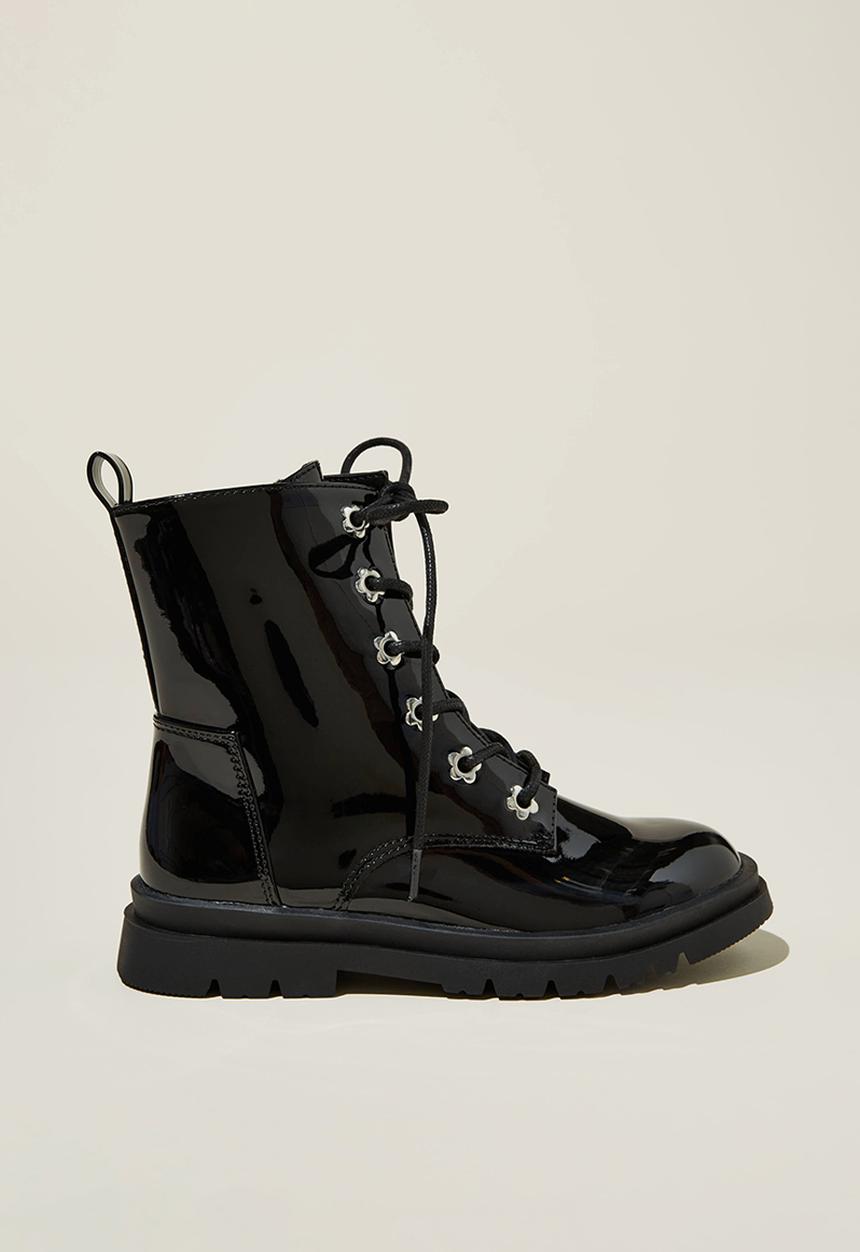 Cotton On - Combat lug boot - black patent/ flower eyelets