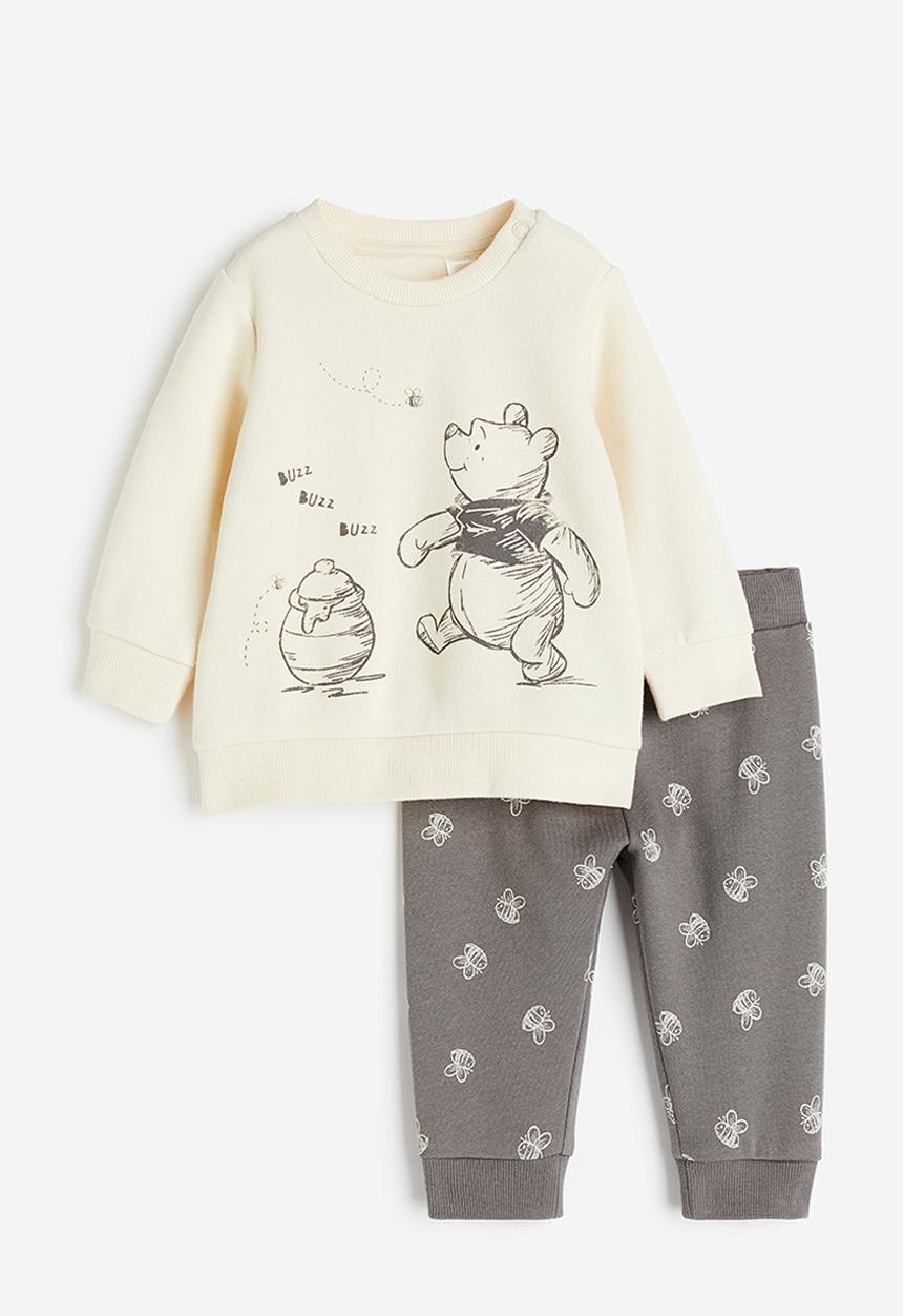 H&M - 2-Piece sweatshirt set - cream & winnie the pooh