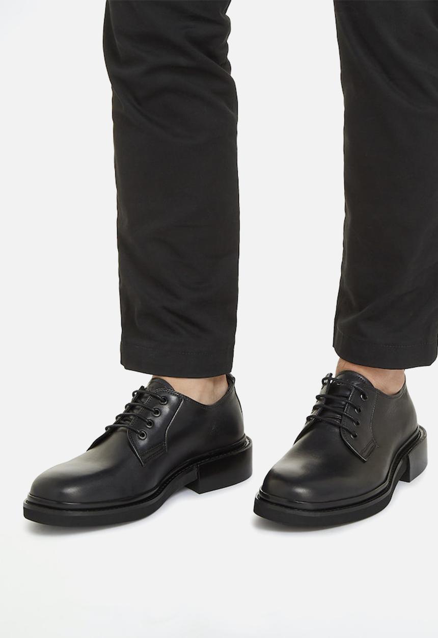 Calvin Klein - Postman derby - black