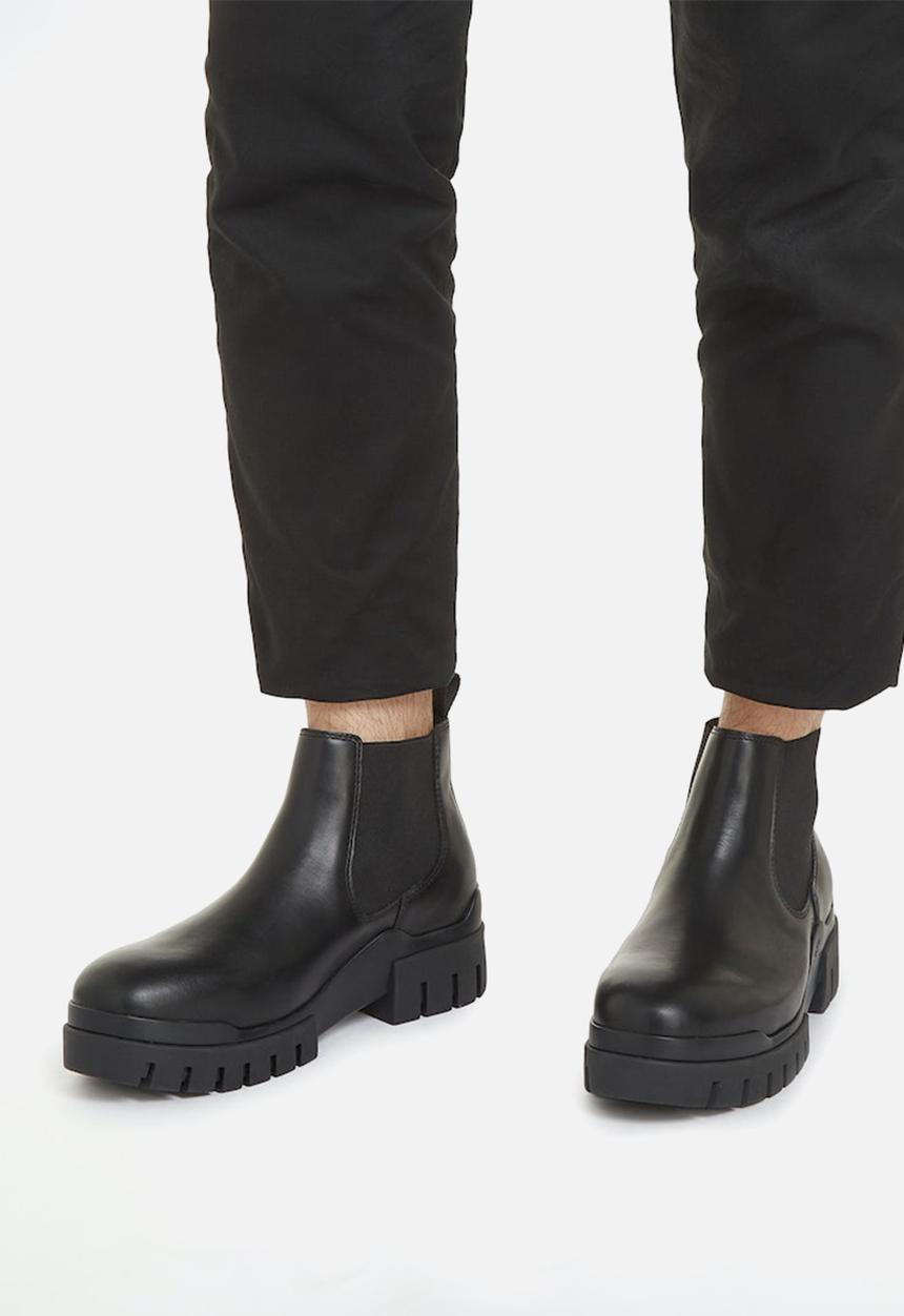 Calvin Klein - Com boot low leather chelsea boots - black