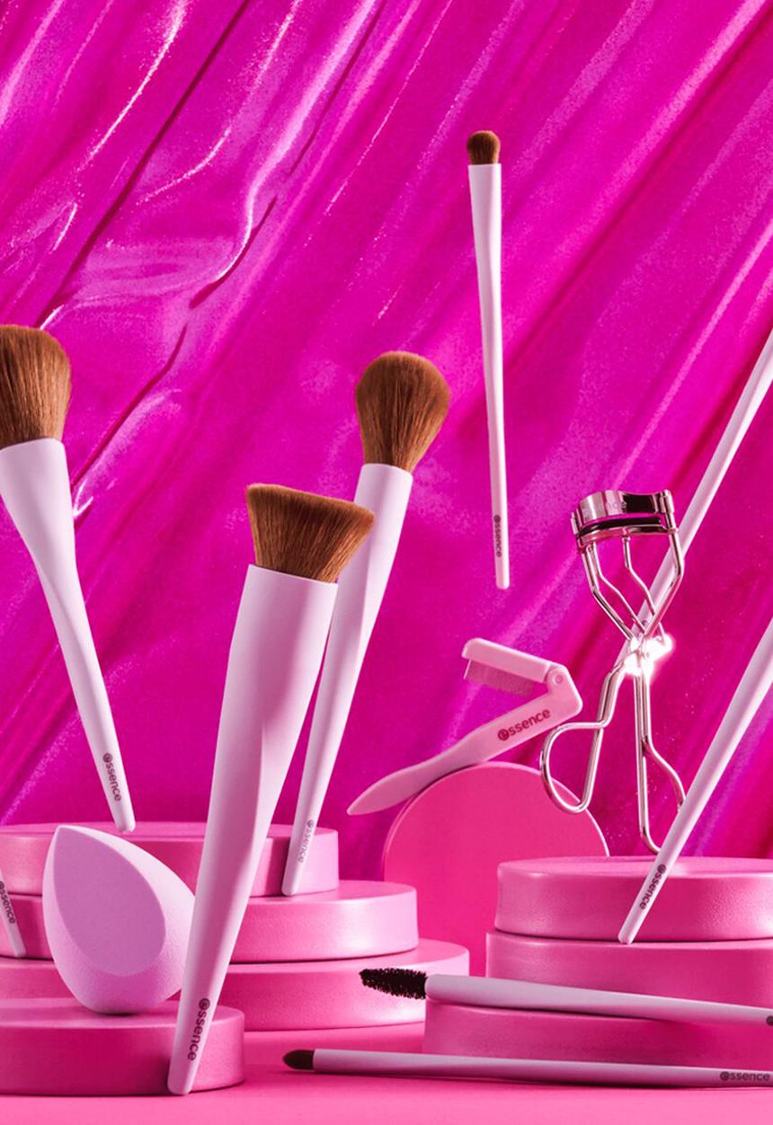 essence - Brow Brush 01