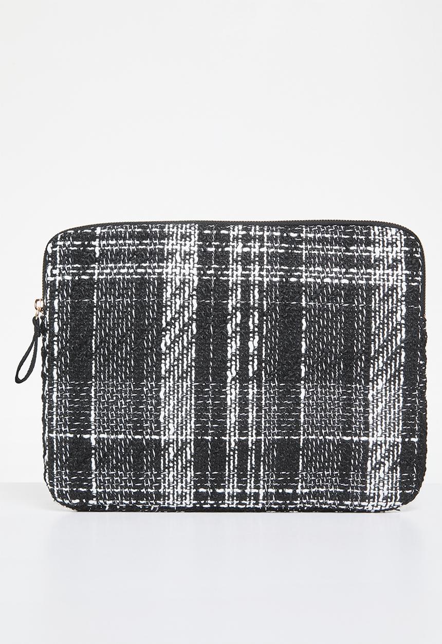 H&M - Textured-weave laptop case - black & white 