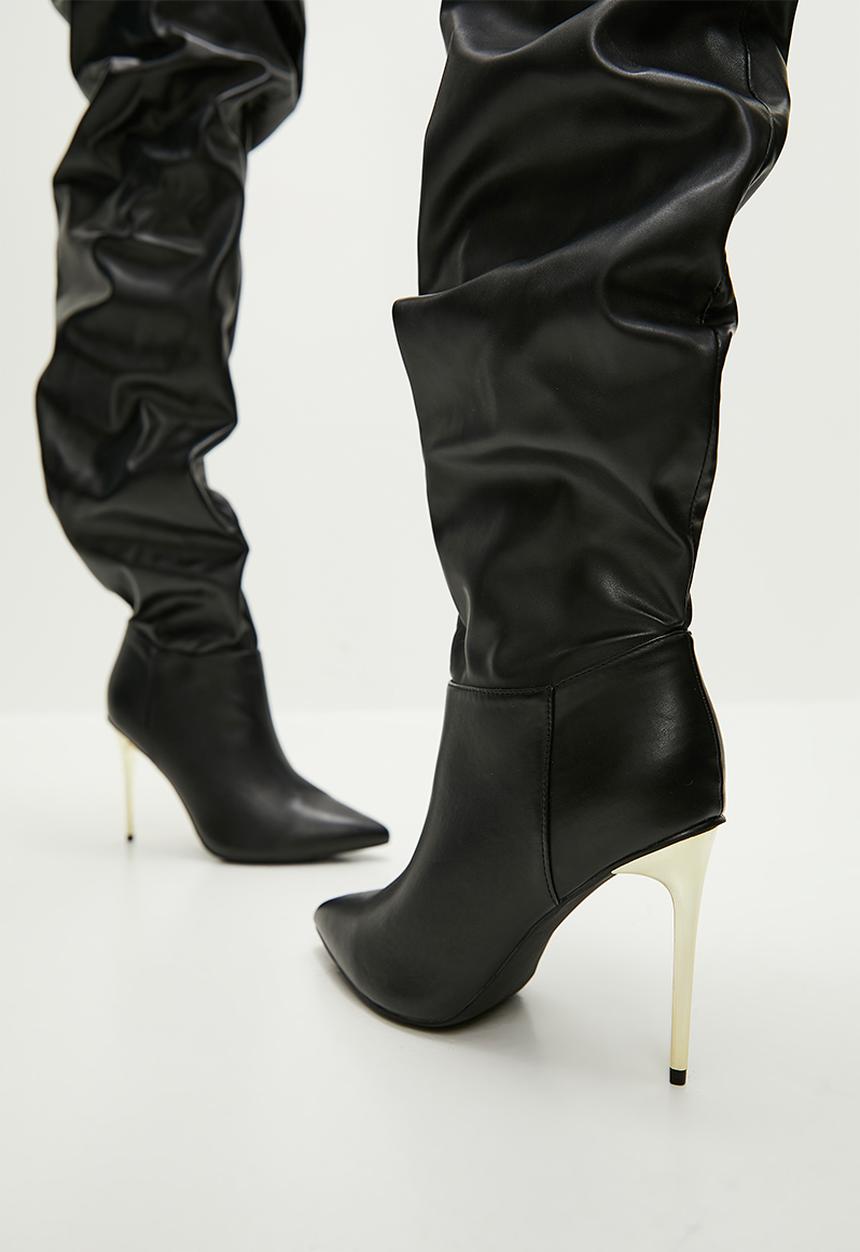 Plum - Crown stiletto boot - black