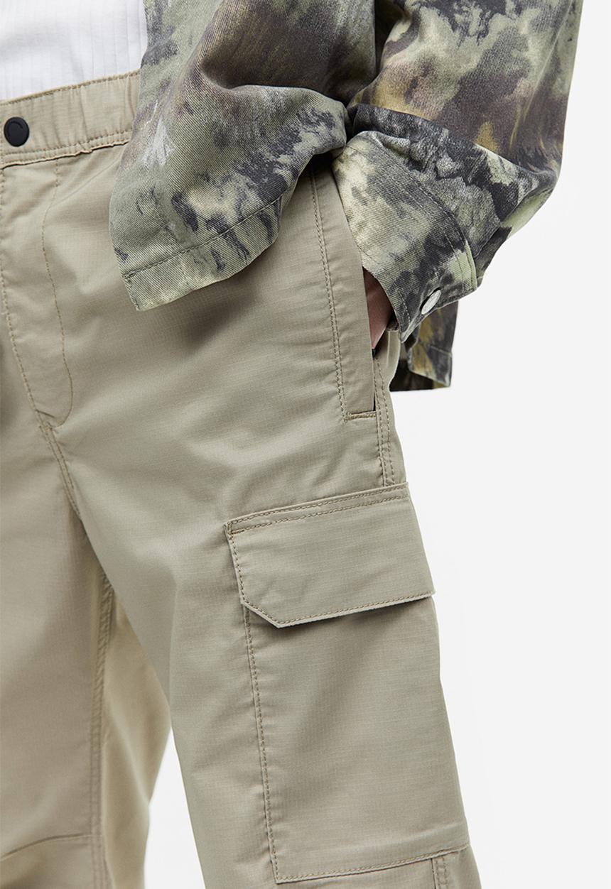 H&M - Regular fit ripstop cargo trousers - beige