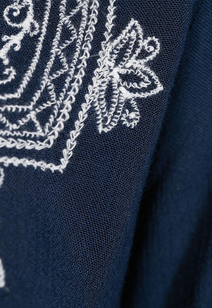 Vero Moda - Frey Embroidered Top