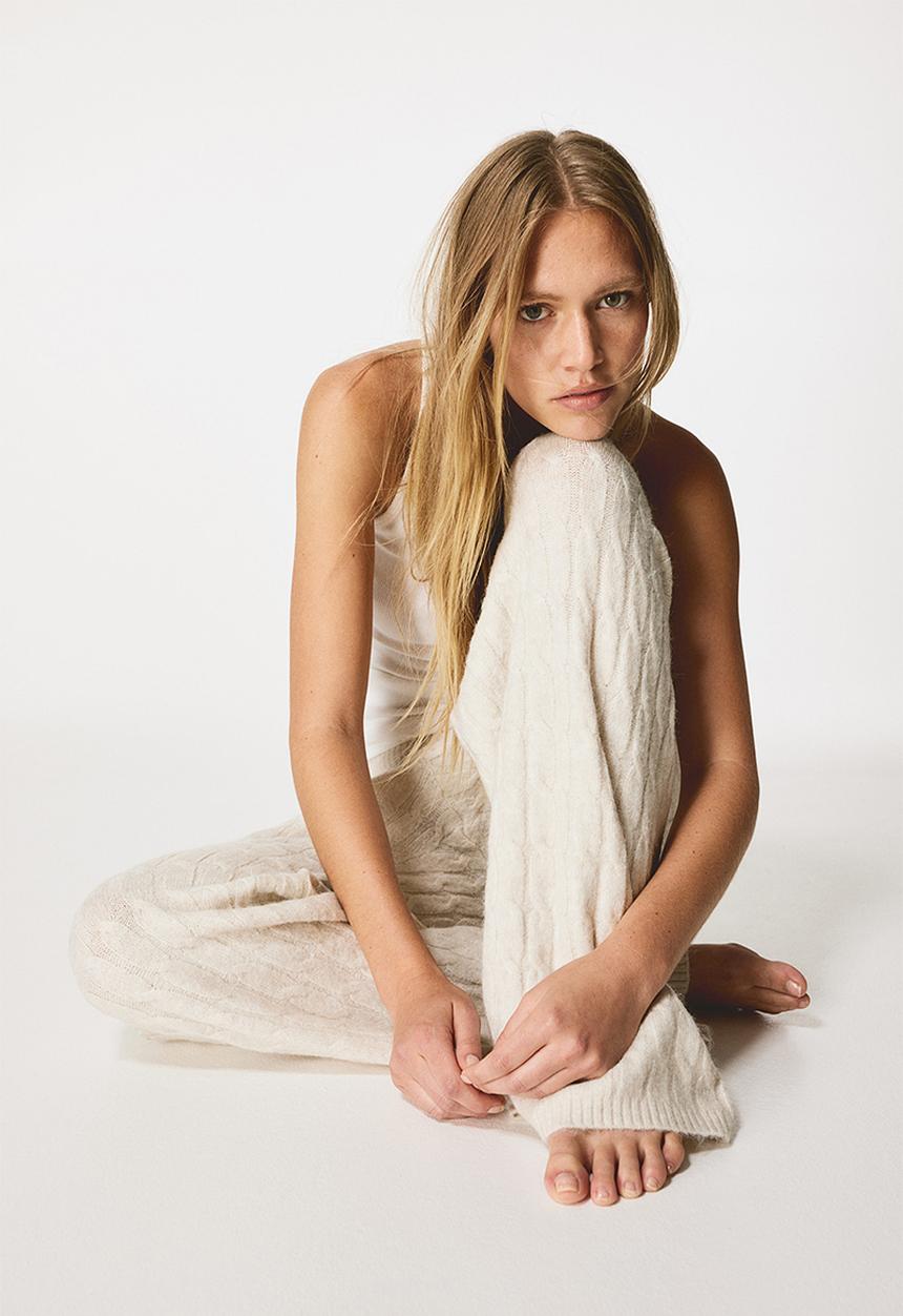 H&M - Cable-knit trousers - natural white 
