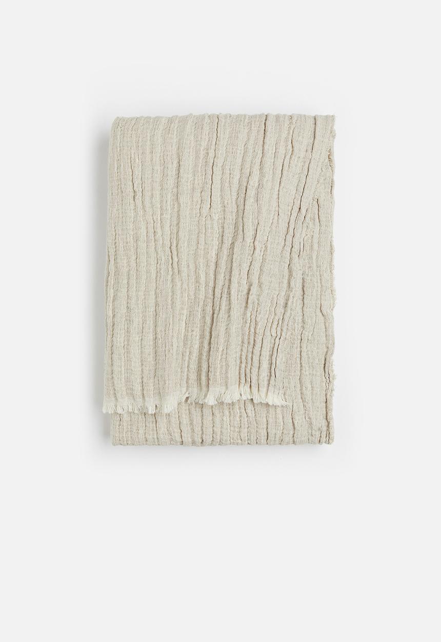 H&M - Crinkled linen-blend blanket - light beige