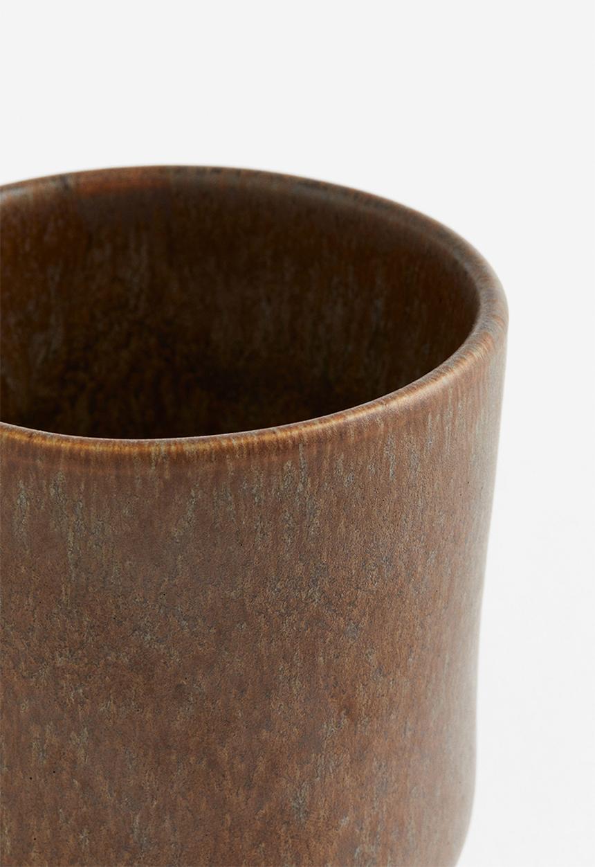H&M - Stoneware cup - brown