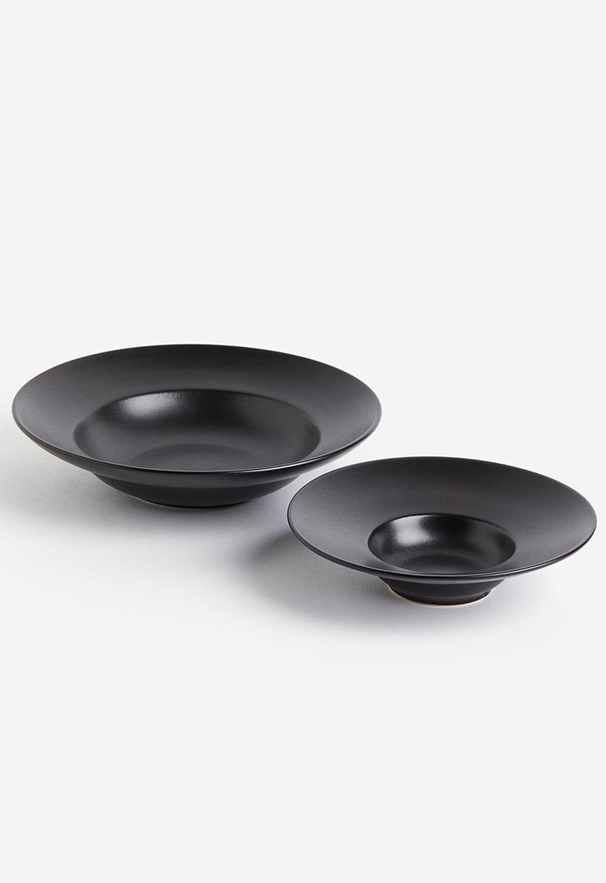 H&M - Stoneware pasta plate - black