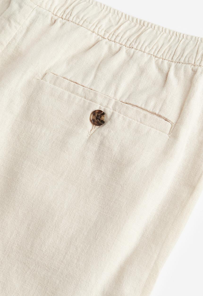 H&M - Regular fit linen-blend shorts - beige