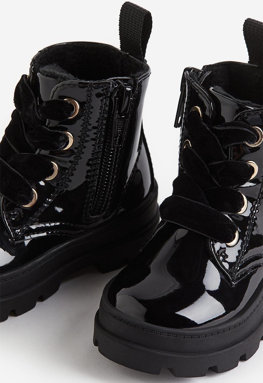 H&M - Warm-lined lace-up boots - black