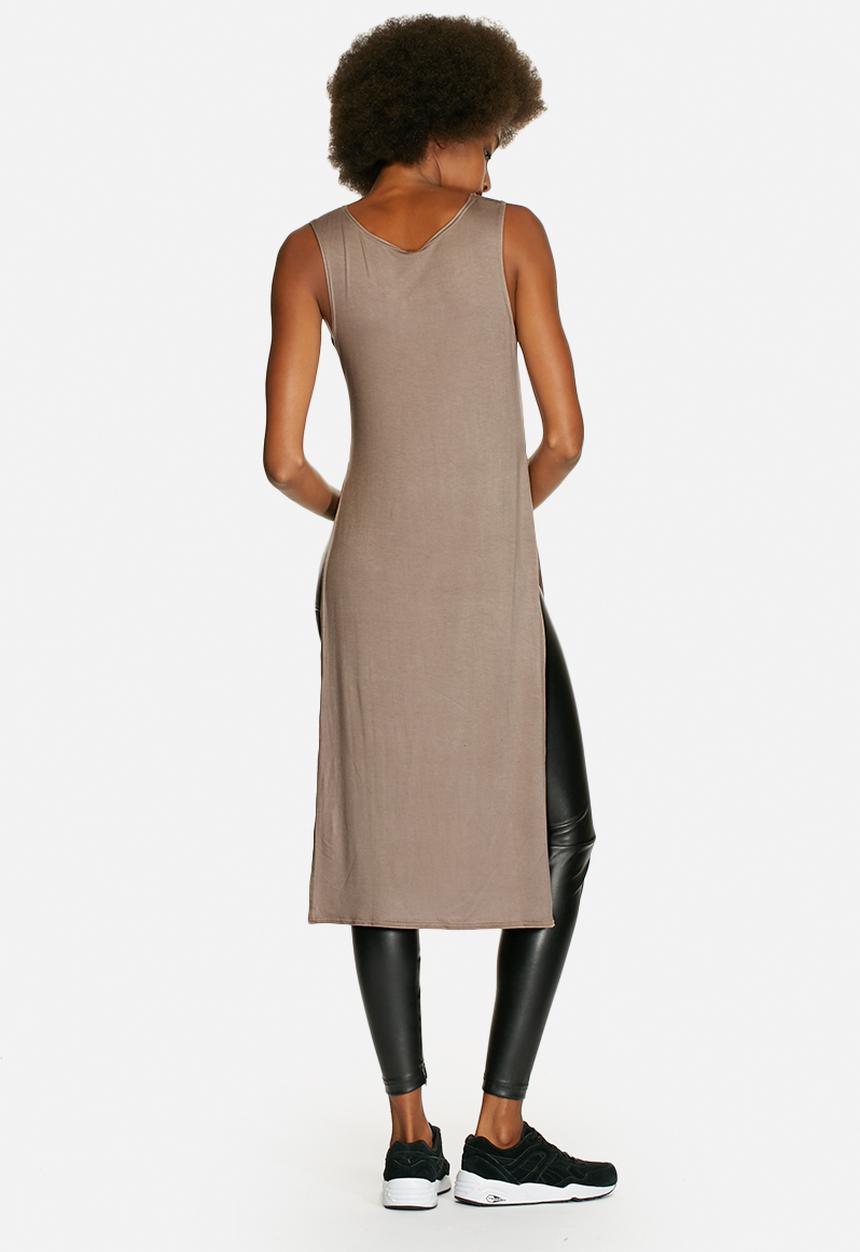 Influence. - Sleeveless Split Side Maxi Top