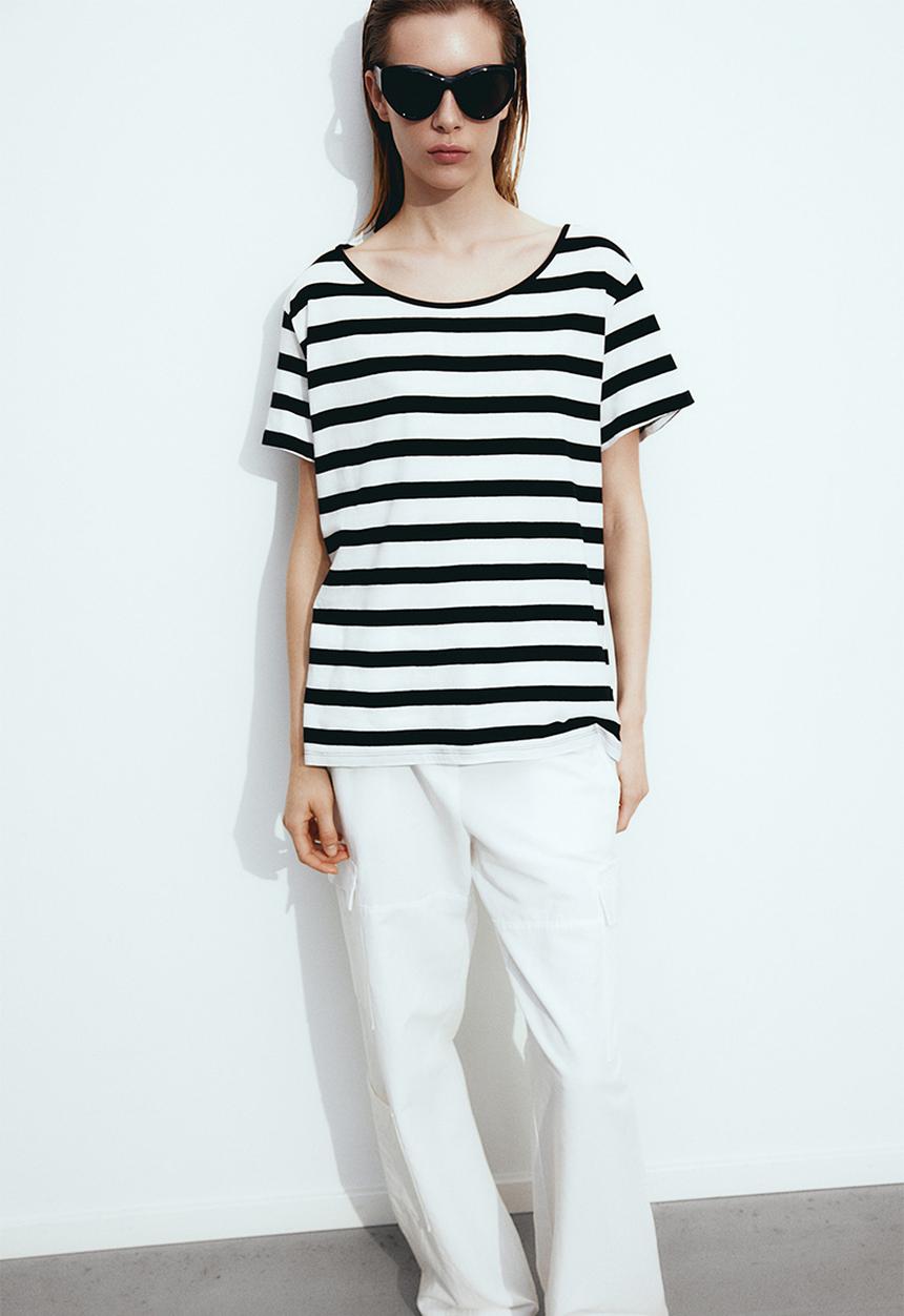 H&M - Cotton T-shirt - black & white