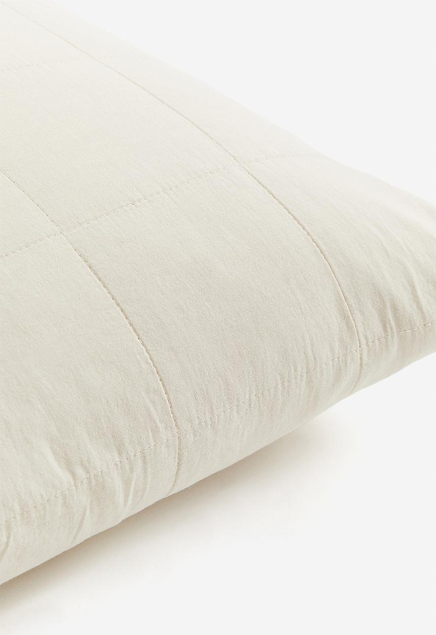 H&M - Quilted satin cushion cover - light beige