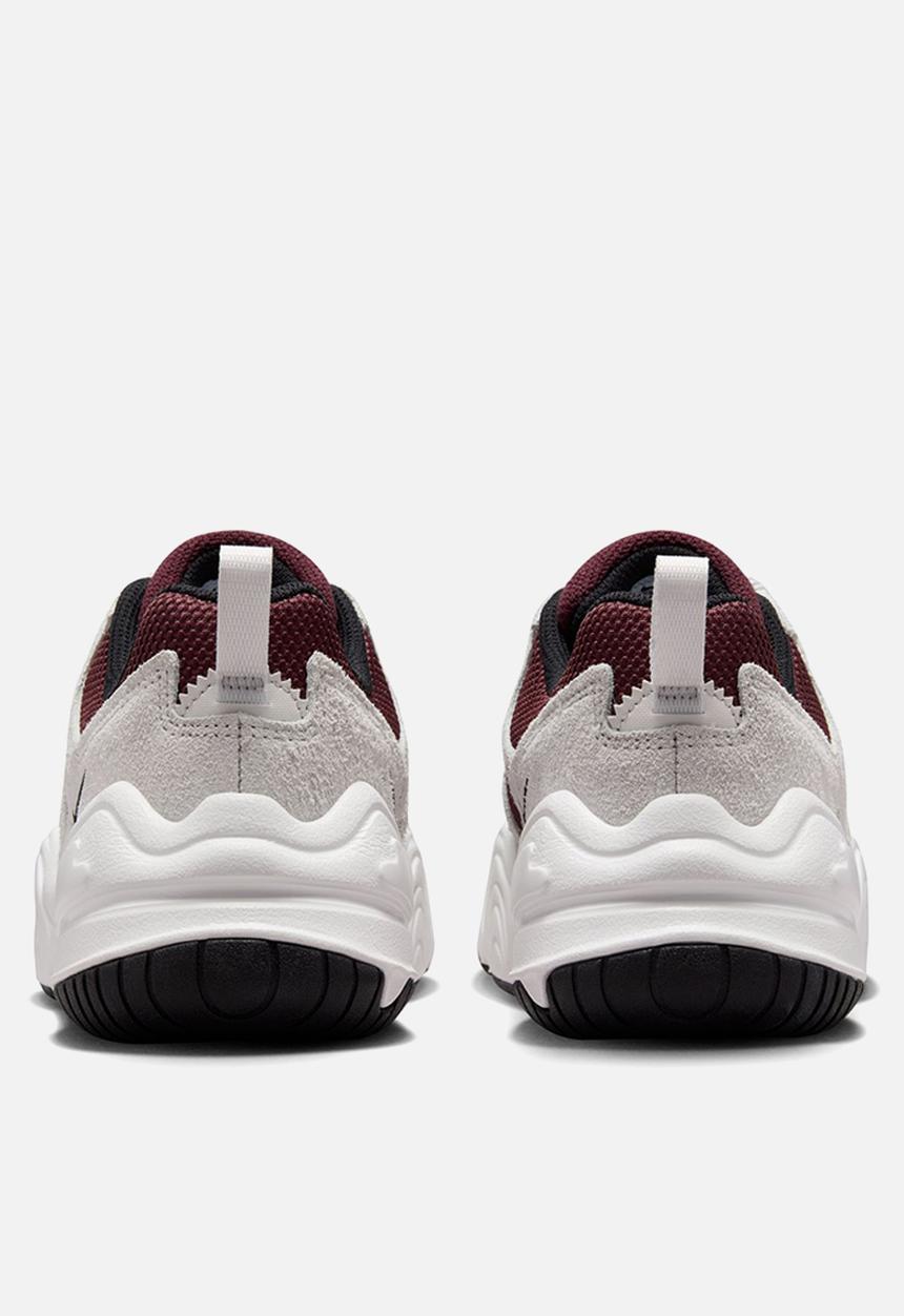 Nike - Nike Tech Hera