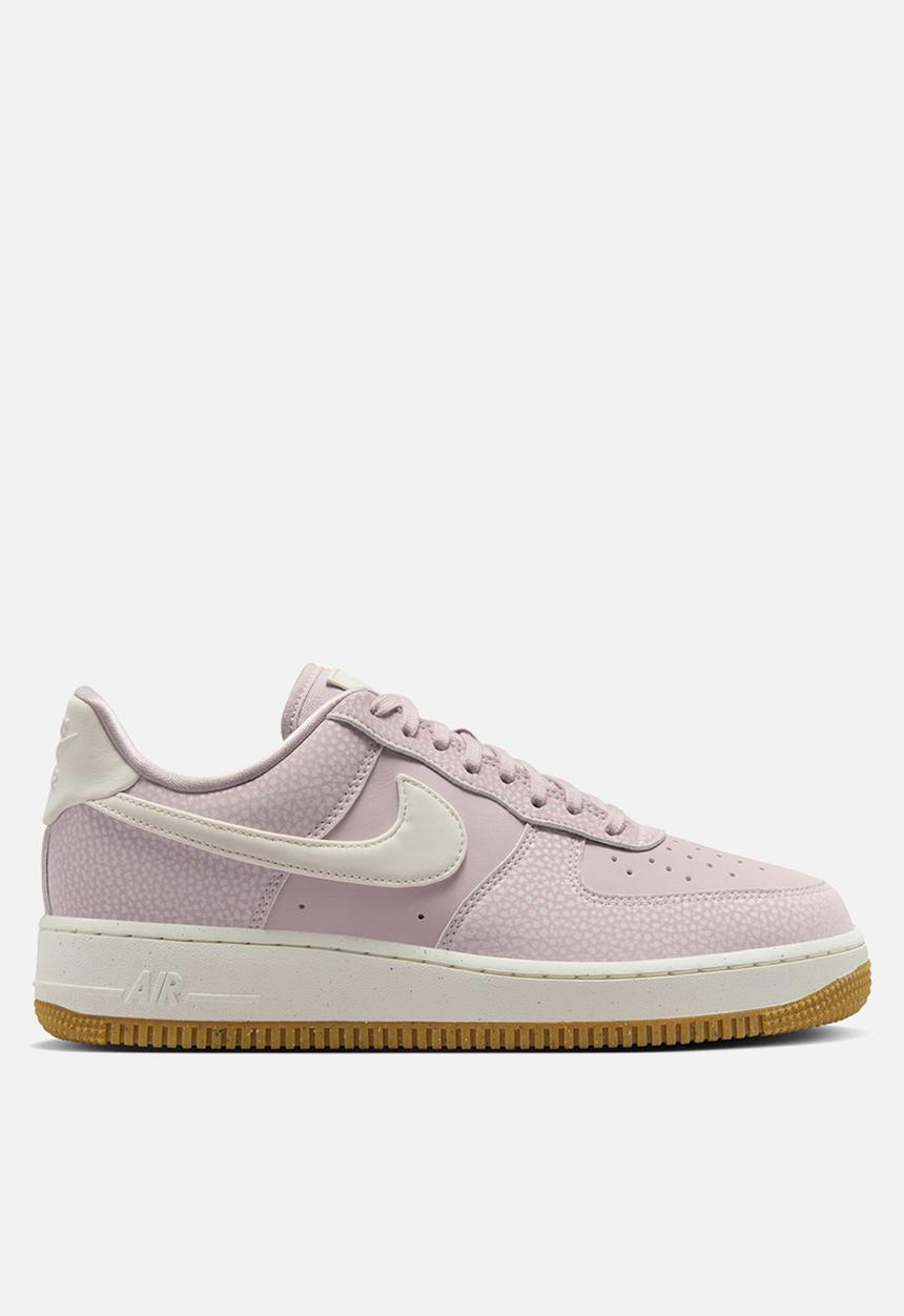 Nike - Nike Air Force 1 '07 Next Nature