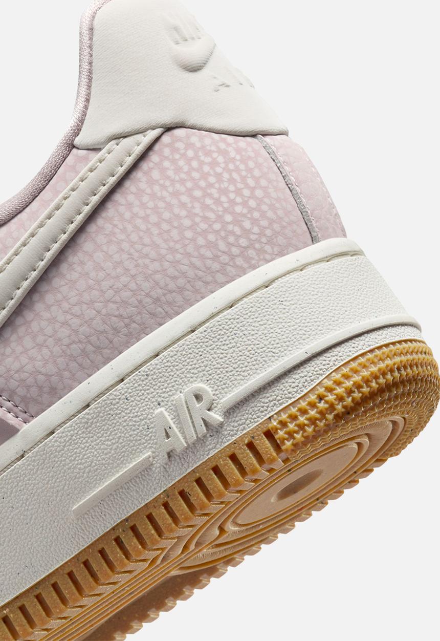 Nike - Nike Air Force 1 '07 Next Nature