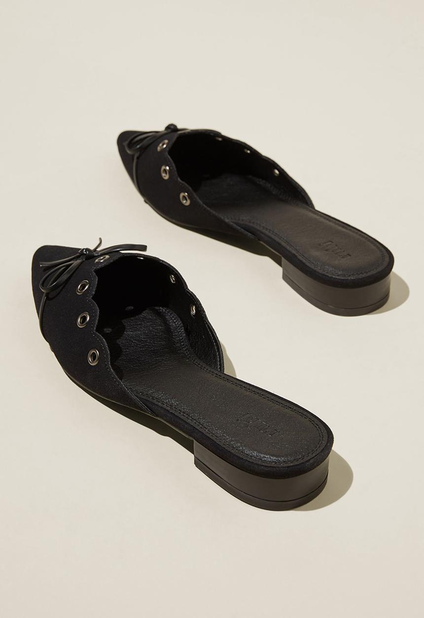 Cotton On - Bec point scallop mule - black micro