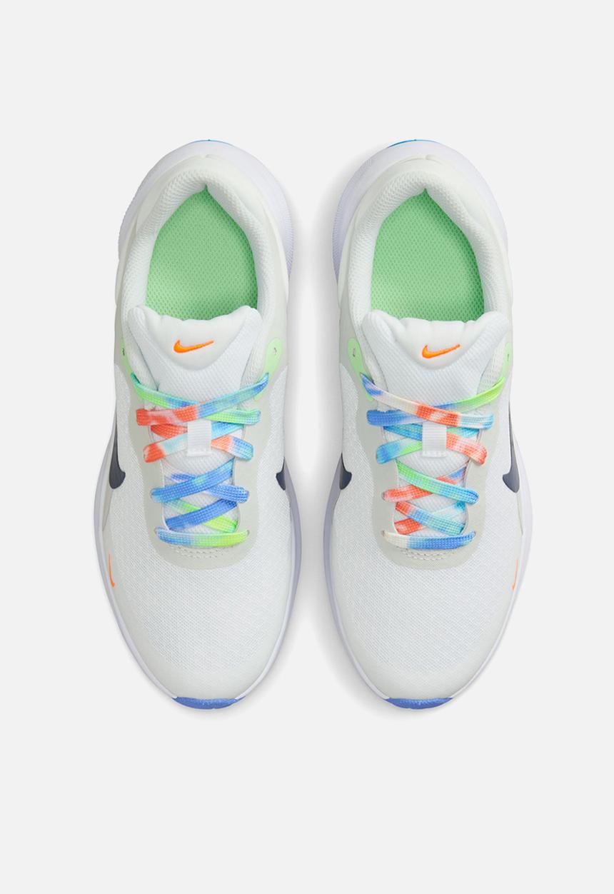 Nike - Nike Revolution 7 - White/Midnight Navy-Photon Dust