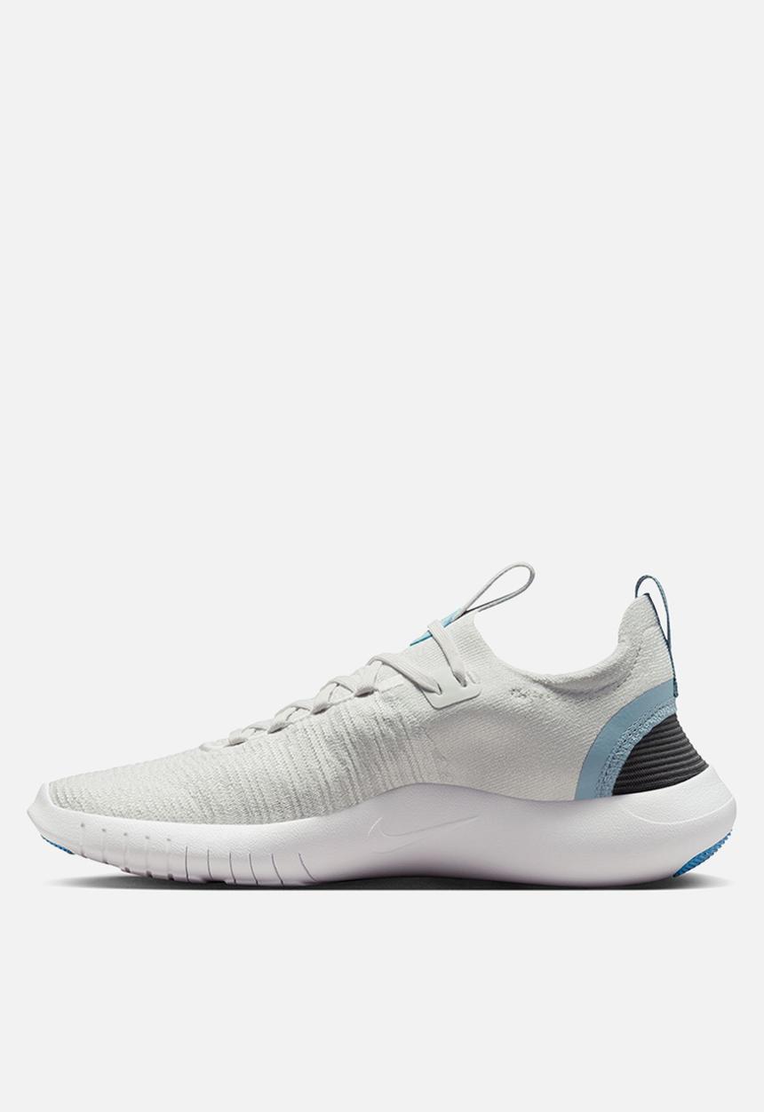 Nike - Nike Free RN NN