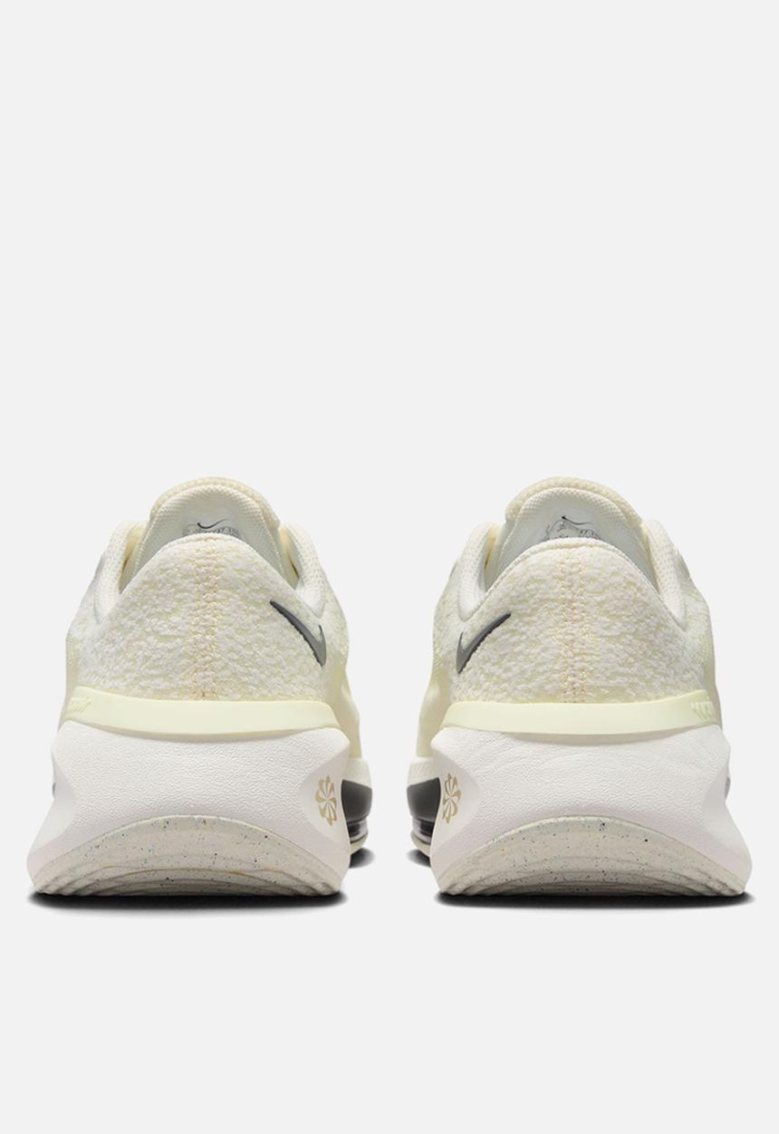 Nike - Nike Versair