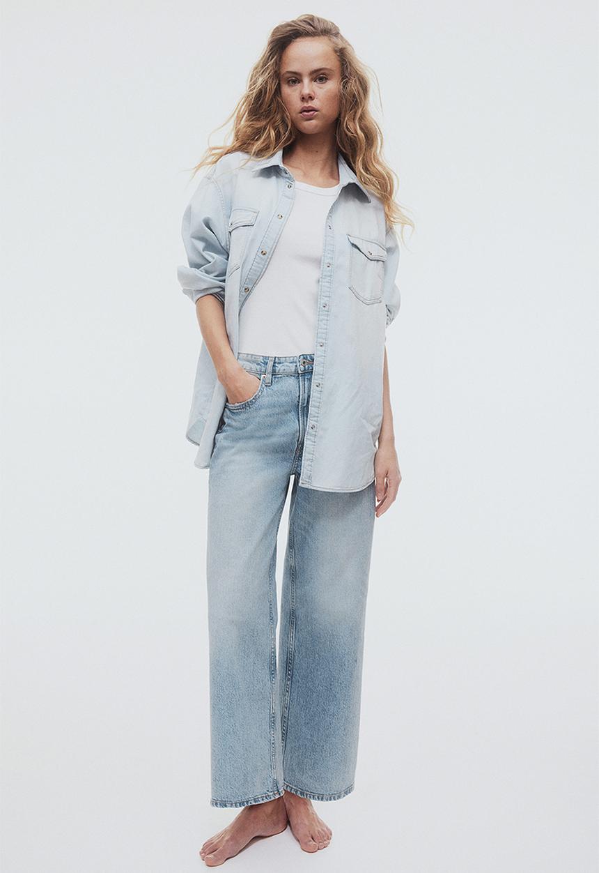 H&M - Wide high cropped jeans - light denim blue