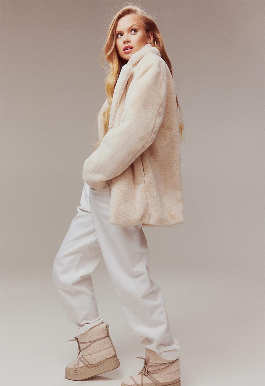H&M - Fluffy coat - light beige